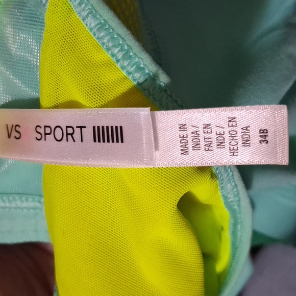 VSX Knockout Front Close Sports Bra - Picture 4 of 4